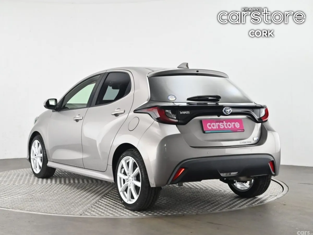 Toyota Yaris Hatchback, Petrol Hybrid, 2021, Brown