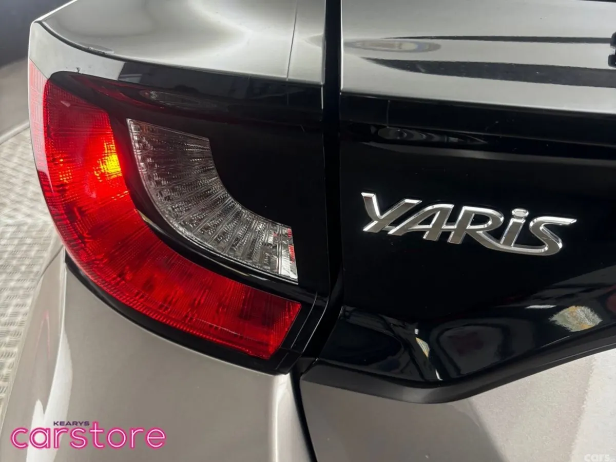 Toyota Yaris Hatchback, Petrol Hybrid, 2021, Brown