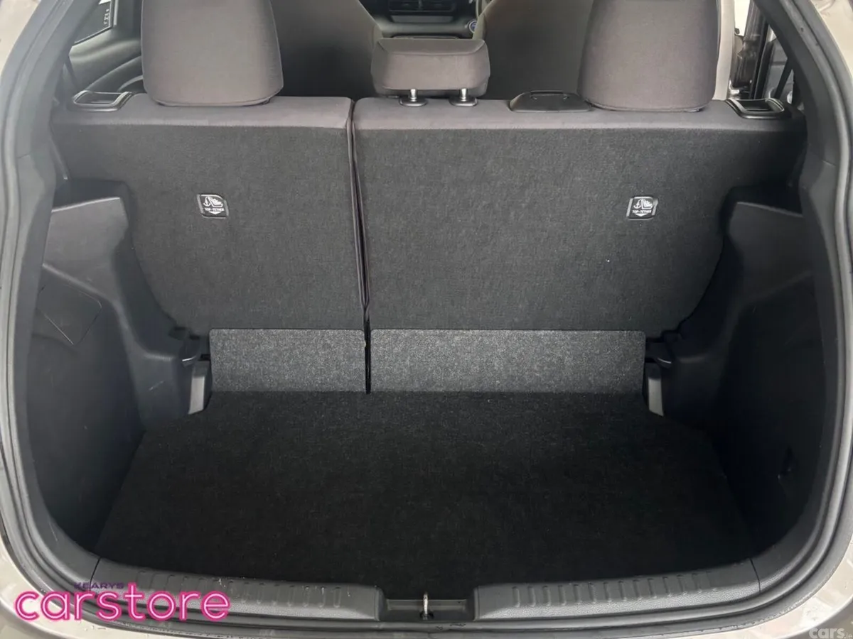 Toyota Yaris Hatchback, Petrol Hybrid, 2021, Brown