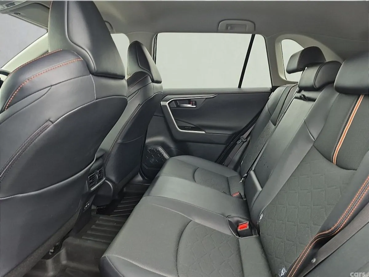 Toyota RAV4 SUV, Petrol Hybrid, 2023, Black