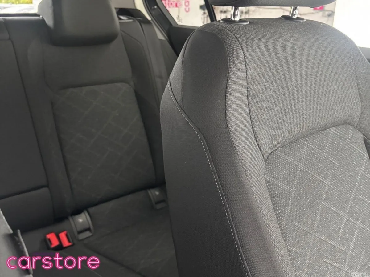 Volkswagen Golf Hatchback, Petrol Hybrid, 2021, Grey