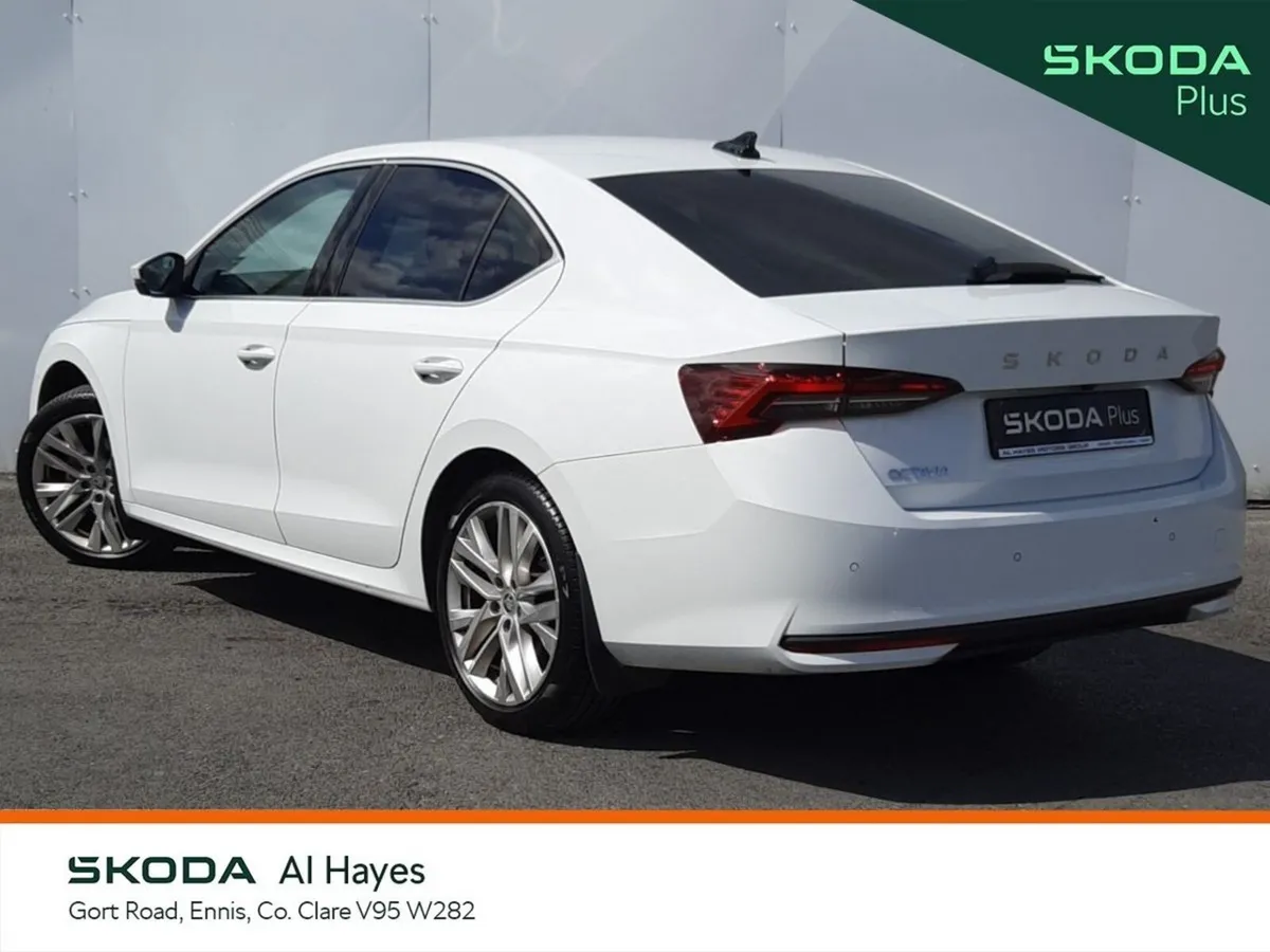 Skoda Octavia Saloon, Petrol, 2024, White