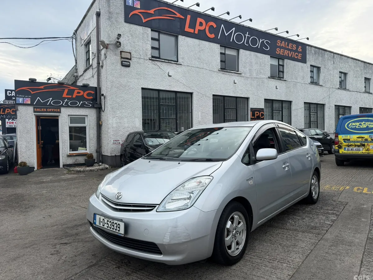 Toyota Prius Hatchback, Petrol Hybrid, 2011, Silver