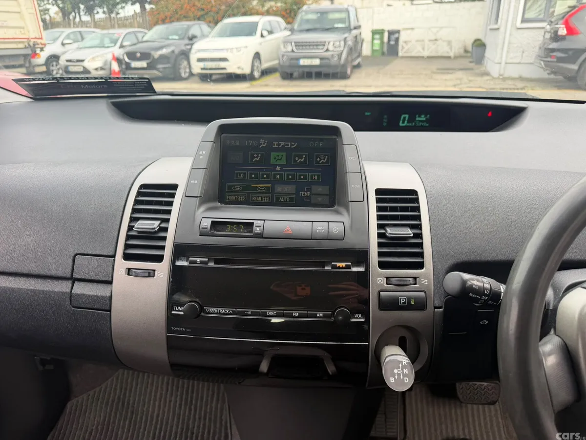 Toyota Prius Hatchback, Petrol Hybrid, 2011, Silver