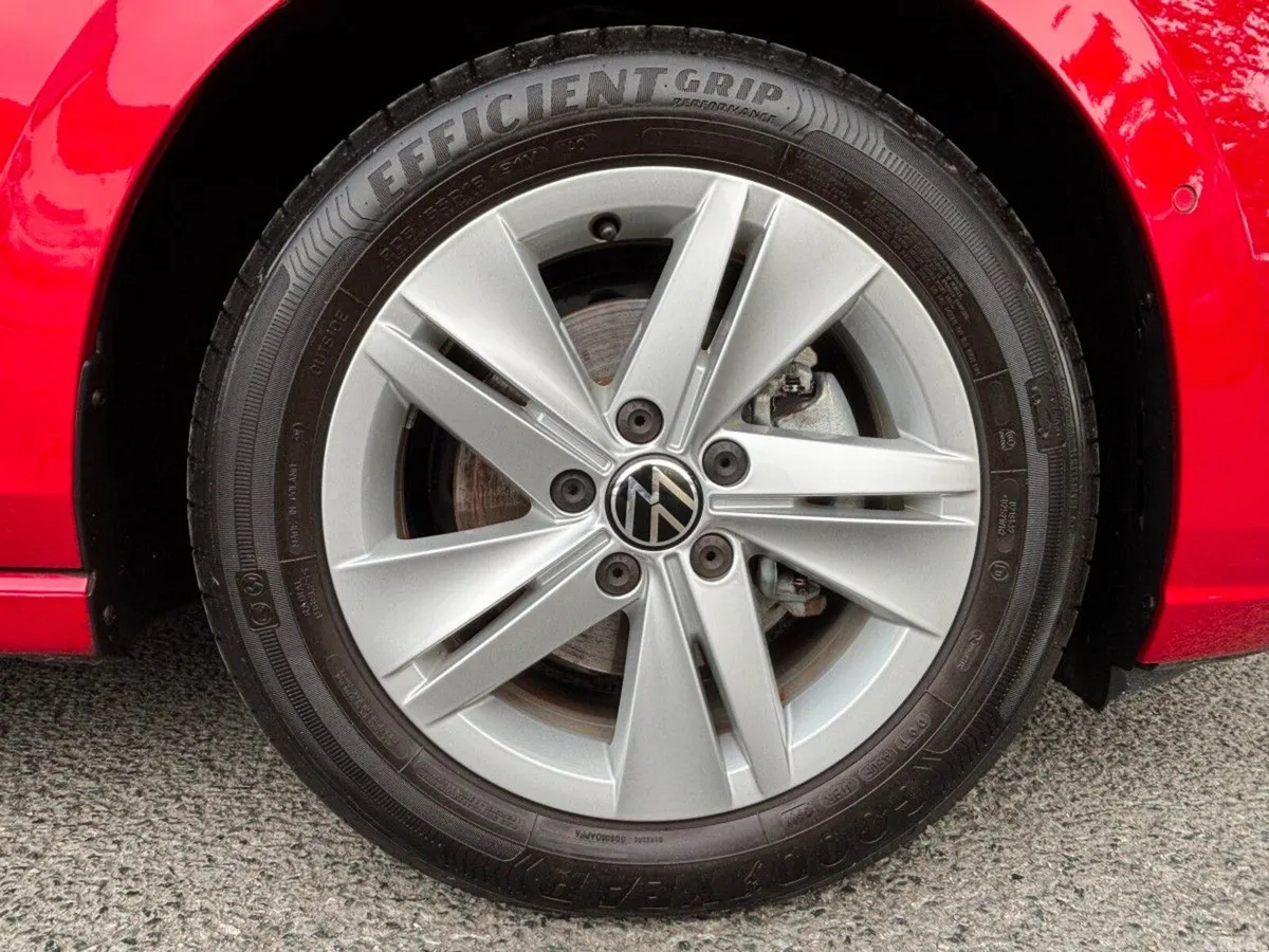 Volkswagen Golf Hatchback, Petrol, 2022, Red