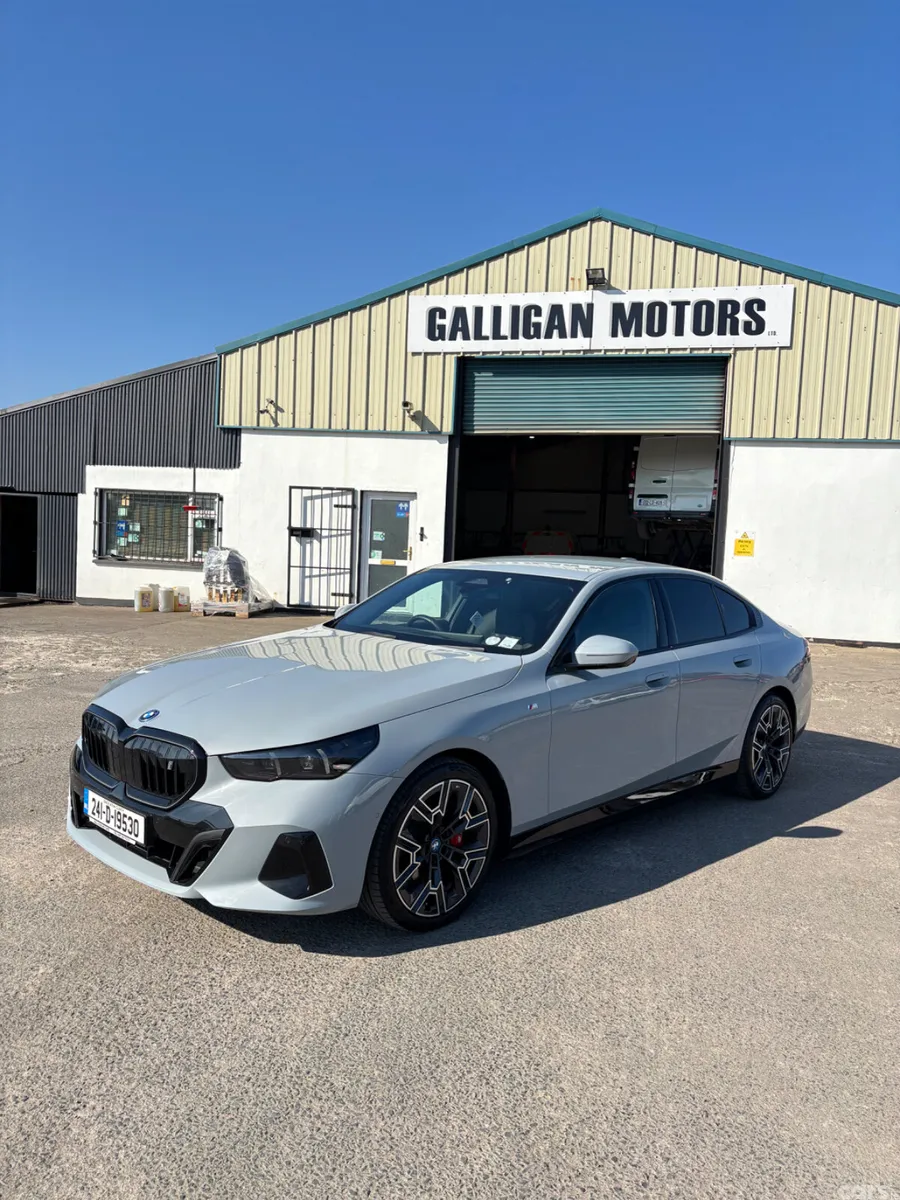 BMW i5 Saloon, Electric, 2024, Grey