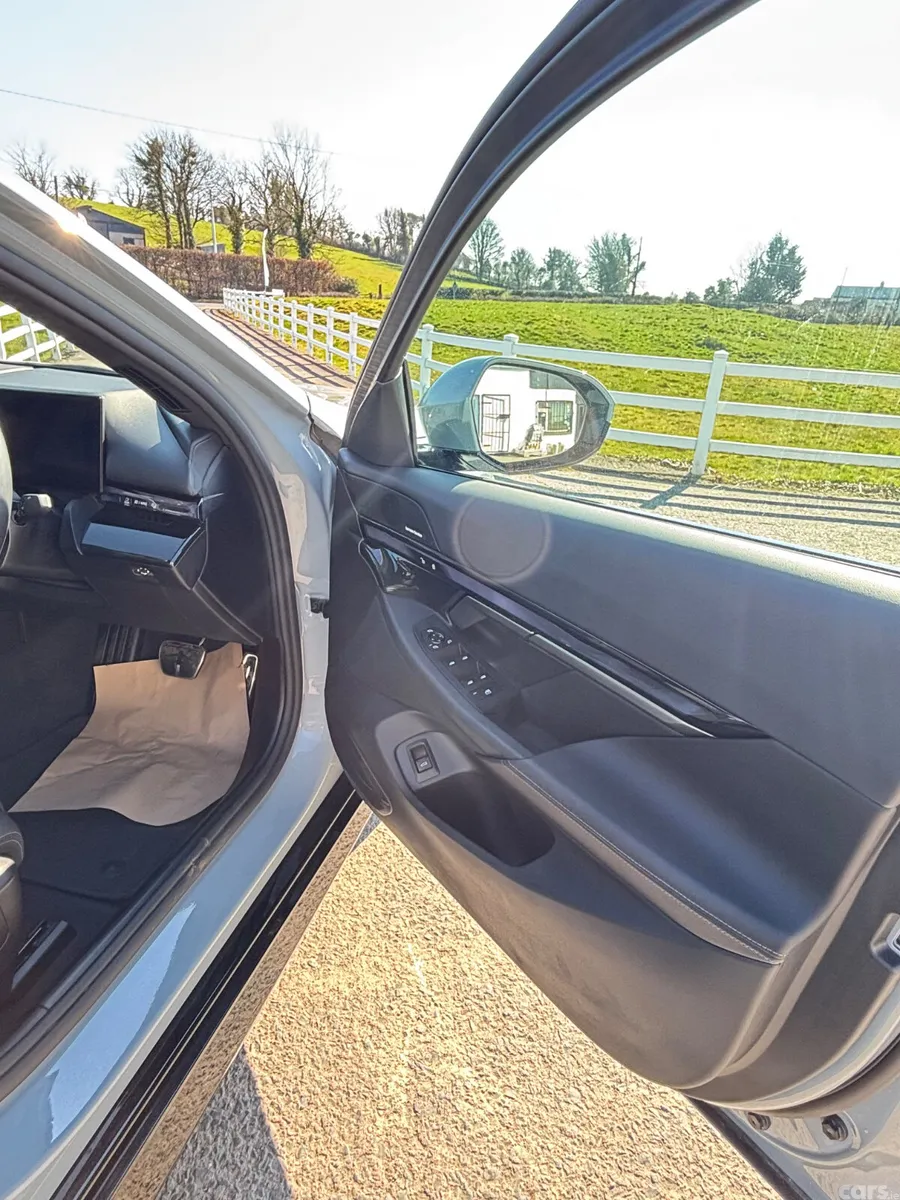 BMW i5 Saloon, Electric, 2024, Grey
