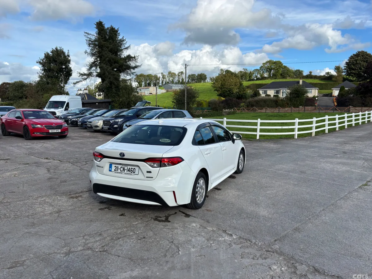 Toyota Corolla Saloon, Petrol Hybrid, 2021, White