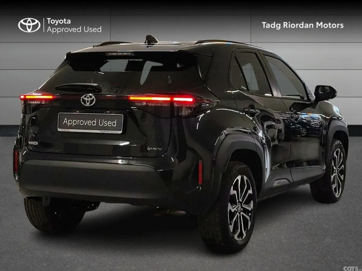 Toyota Yaris Cross SUV, Petrol Hybrid, 2026, Black