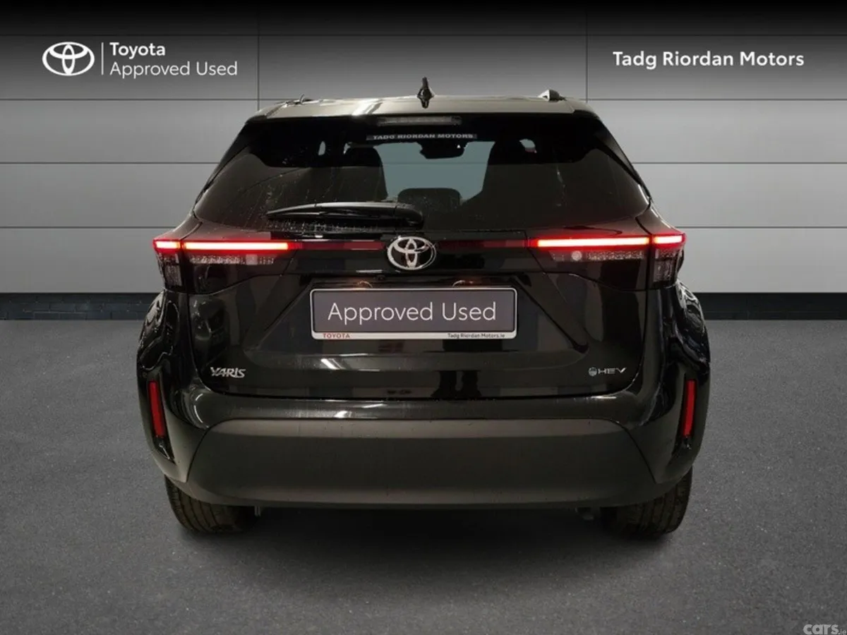Toyota Yaris Cross SUV, Petrol Hybrid, 2026, Black