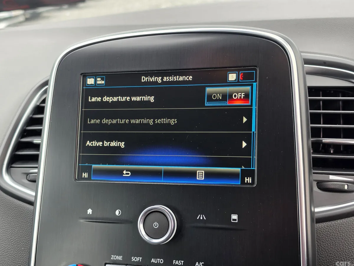 Renault Scenic MPV, Diesel, 2019, Red