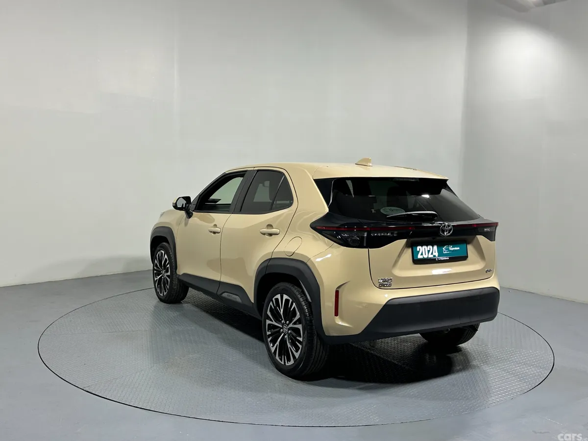 Toyota Yaris Cross Hatchback, Petrol Hybrid, 2024, Beige
