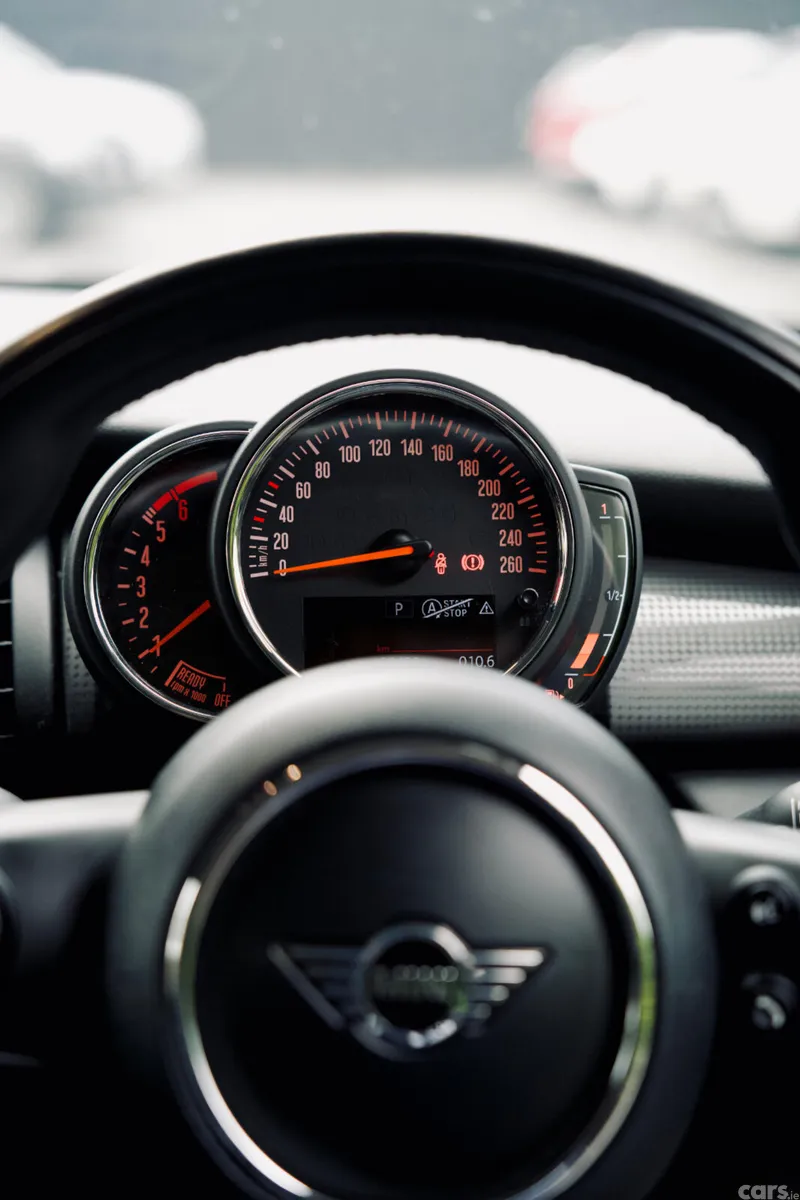 Mini Cooper Hatchback, Diesel, 2019, Black