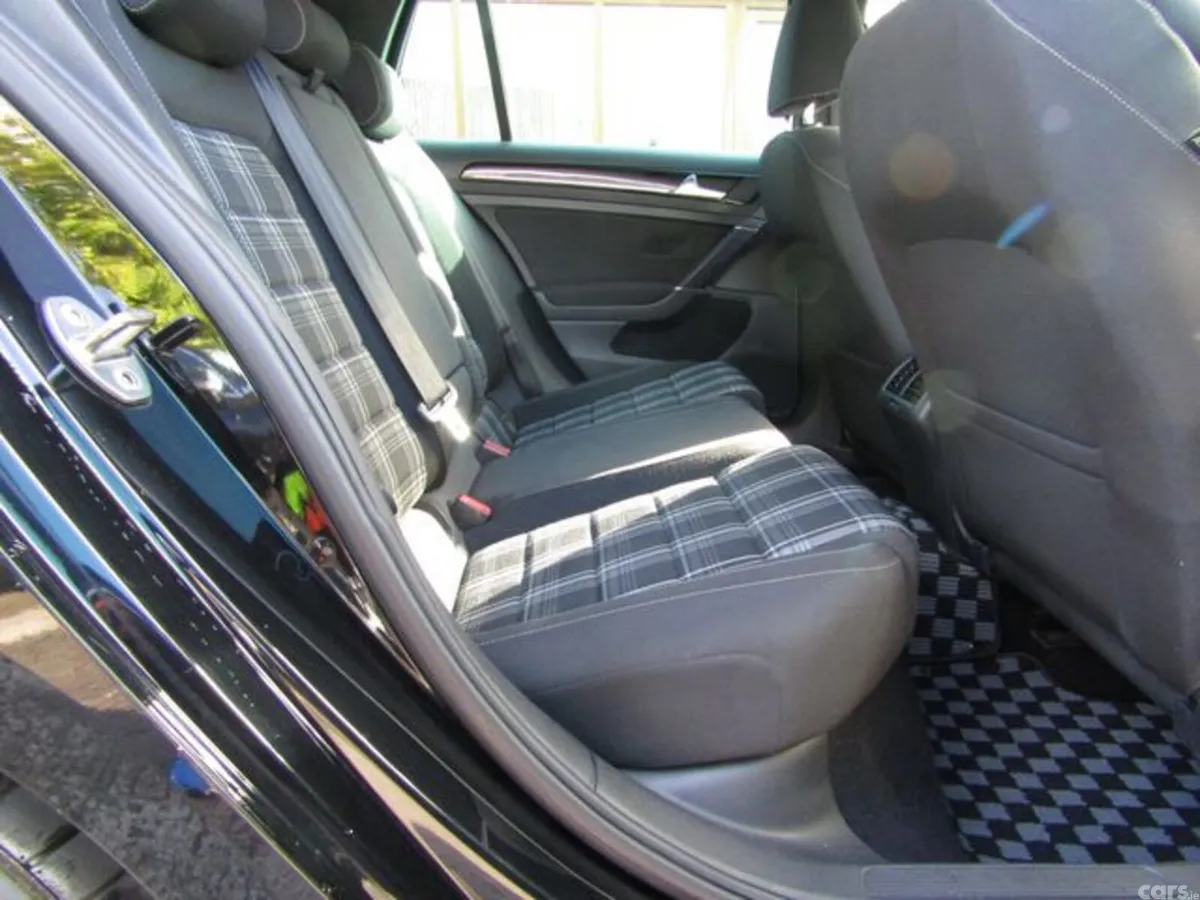 Volkswagen Golf Hatchback, Diesel, 2016, Black