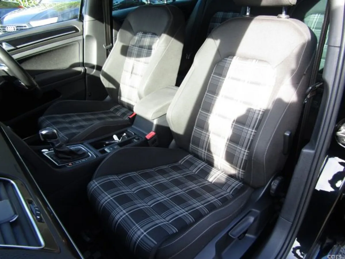 Volkswagen Golf Hatchback, Diesel, 2016, Black