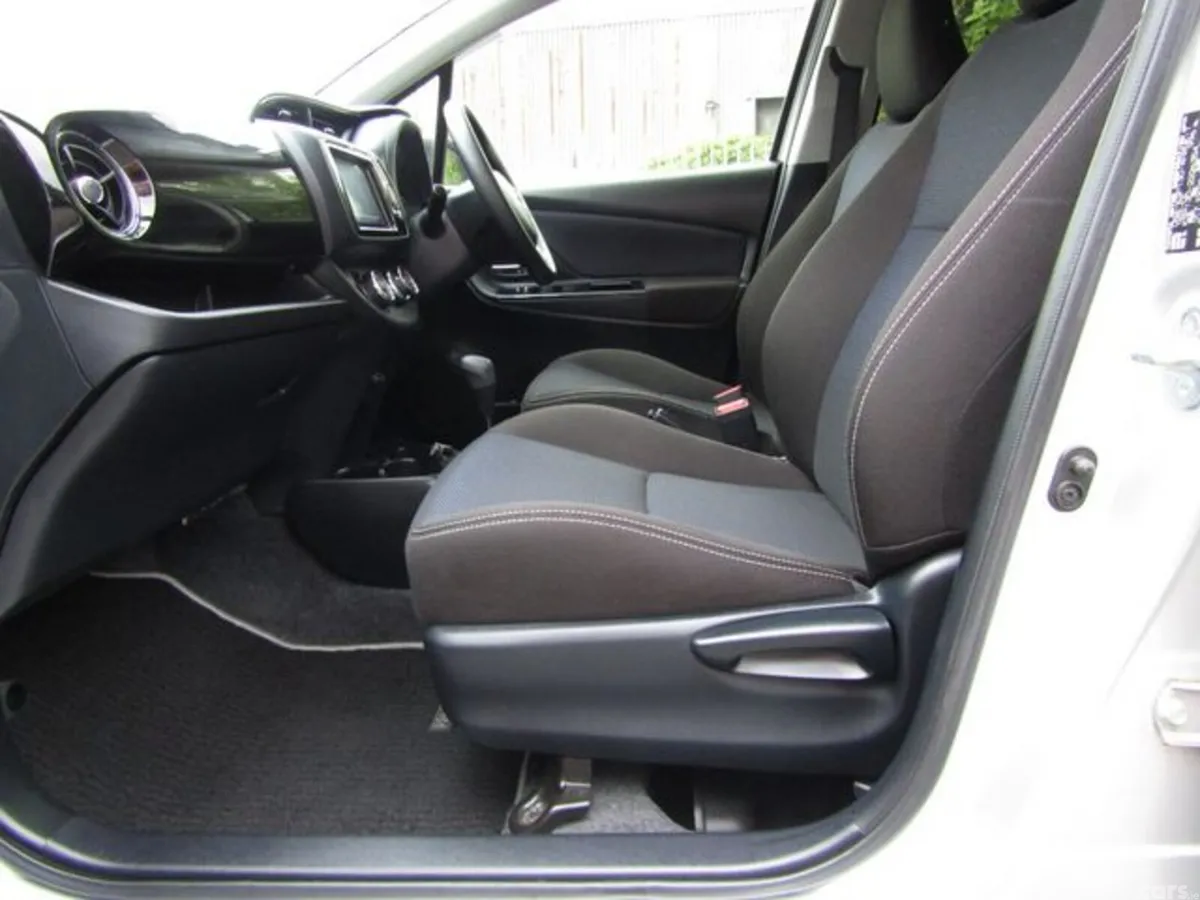 Toyota Vitz Hatchback, Petrol, 2018, Silver