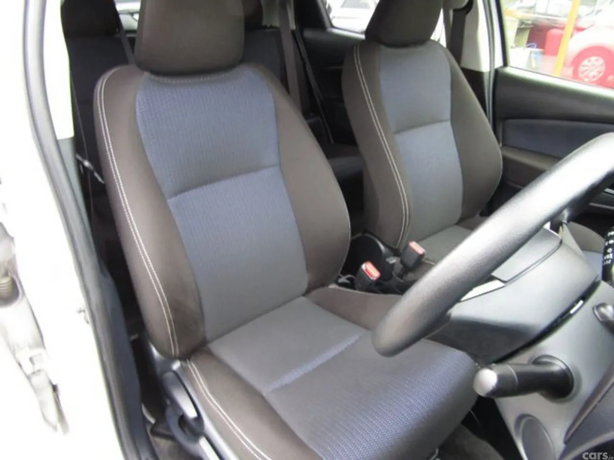 Toyota Vitz Hatchback, Petrol, 2018, Silver