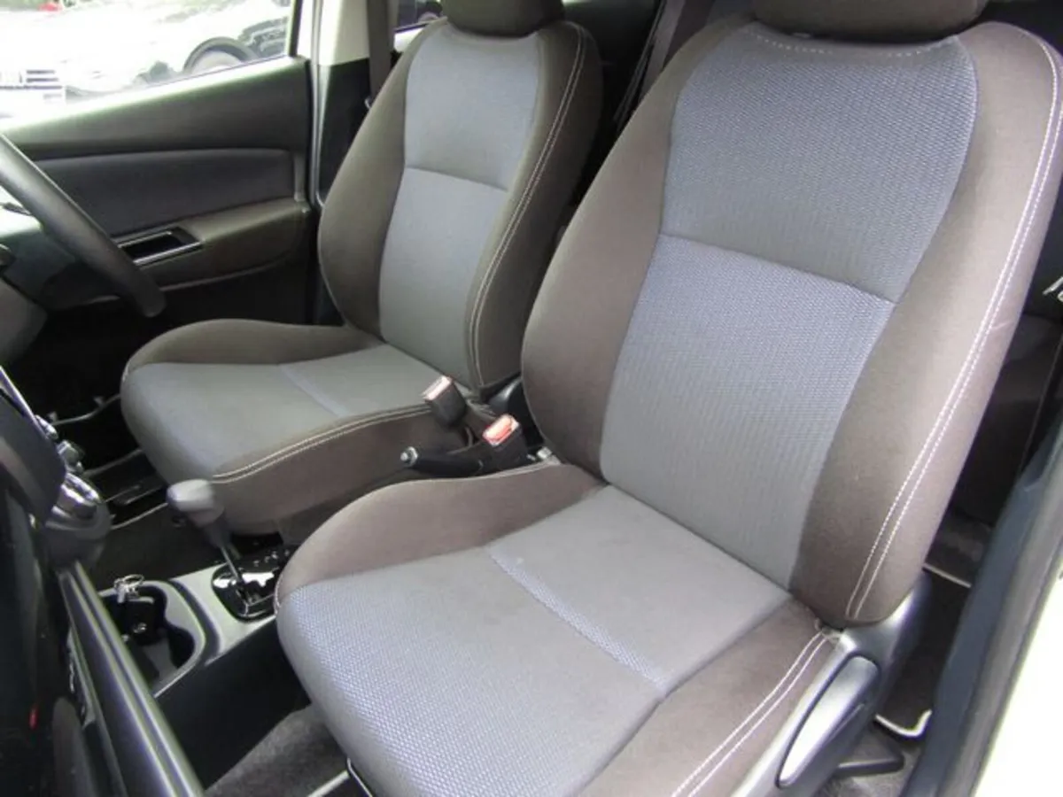 Toyota Vitz Hatchback, Petrol, 2018, Silver