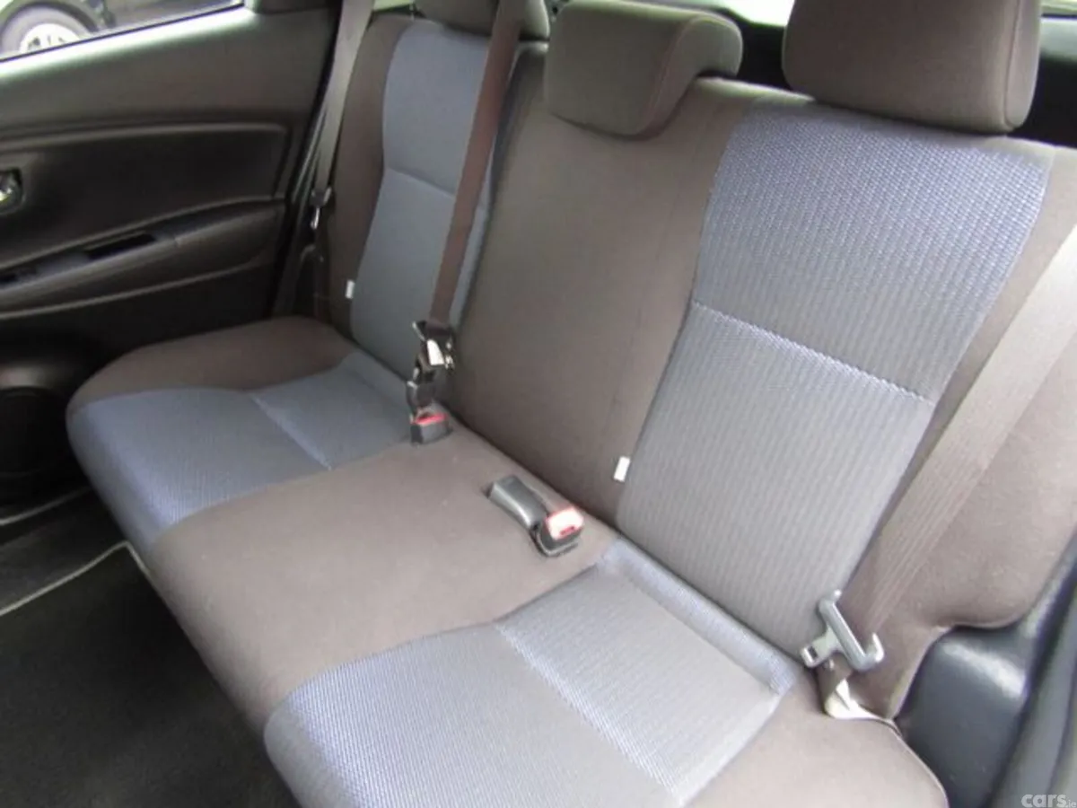 Toyota Vitz Hatchback, Petrol, 2018, Silver