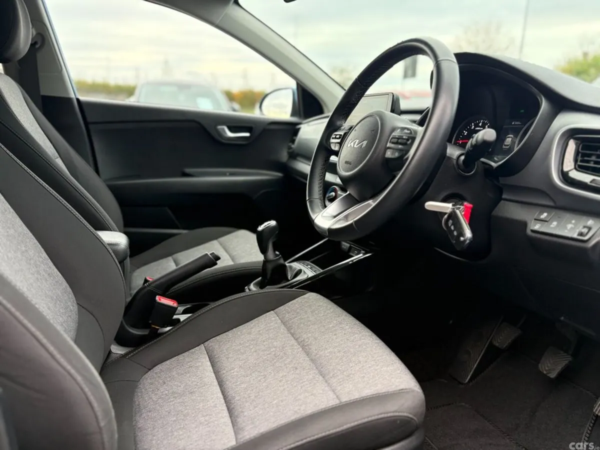 Kia Stonic Hatchback, Petrol, 2024, Blue