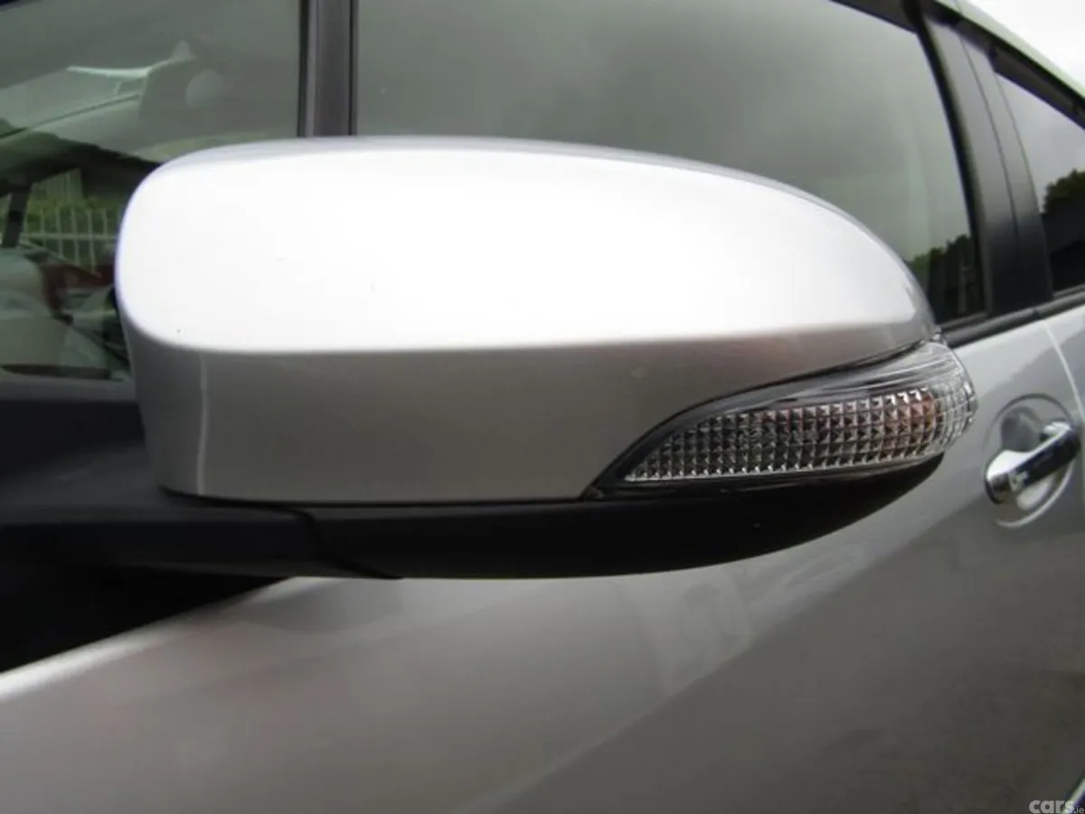 Toyota Vitz Hatchback, Petrol, 2018, Silver