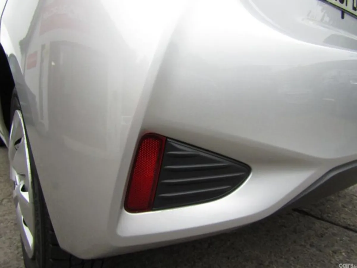 Toyota Vitz Hatchback, Petrol, 2018, Silver
