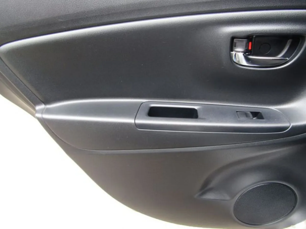 Toyota Vitz Hatchback, Petrol, 2018, Silver