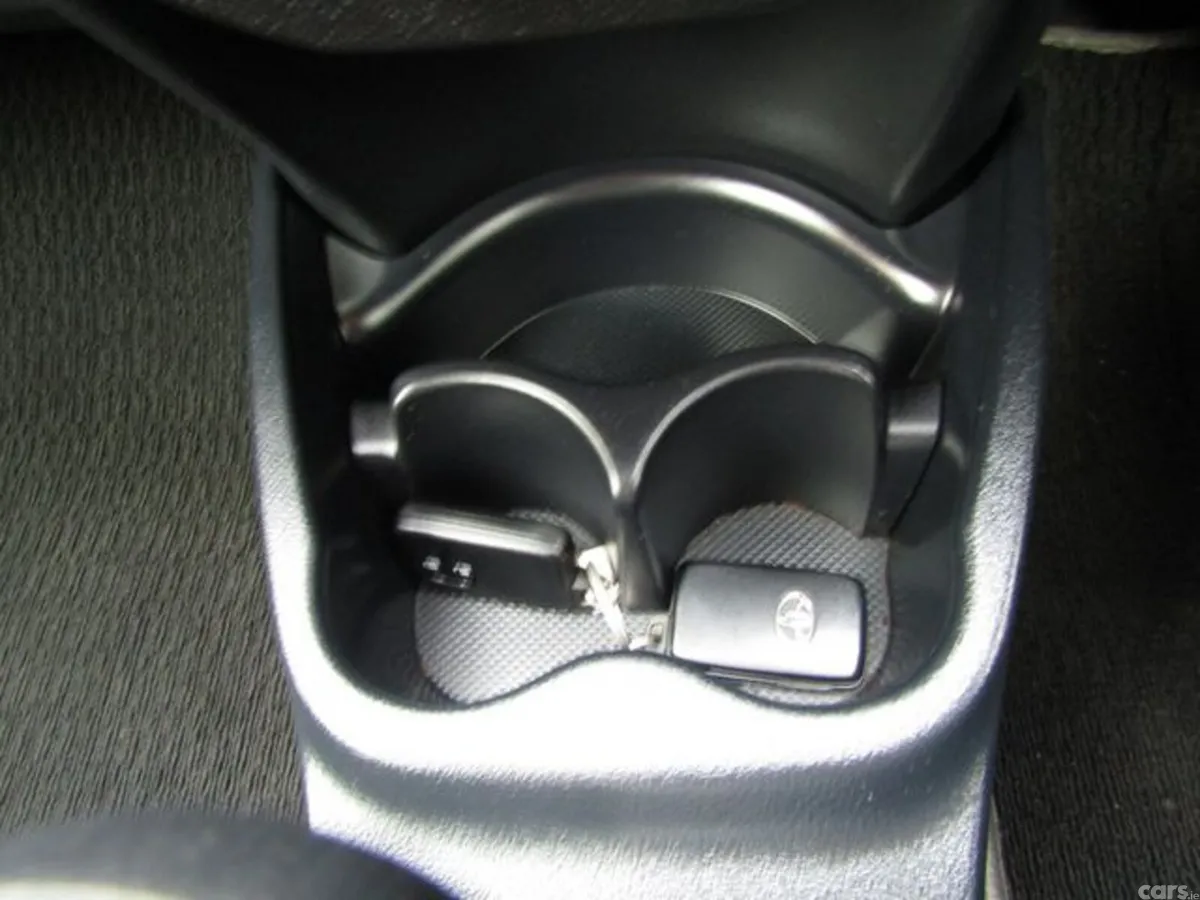 Toyota Vitz Hatchback, Petrol, 2018, Silver