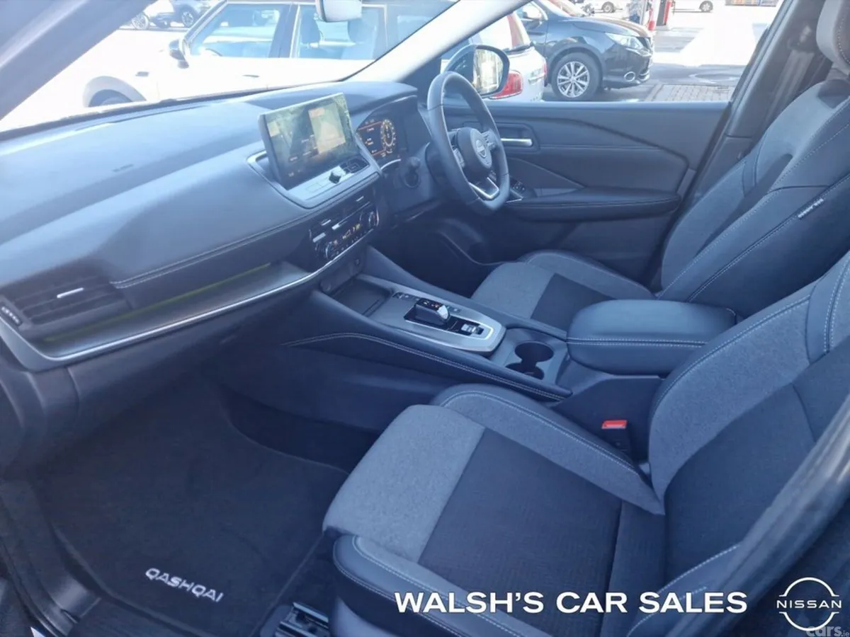 Nissan Qashqai SUV, Petrol Hybrid, 2026, Black