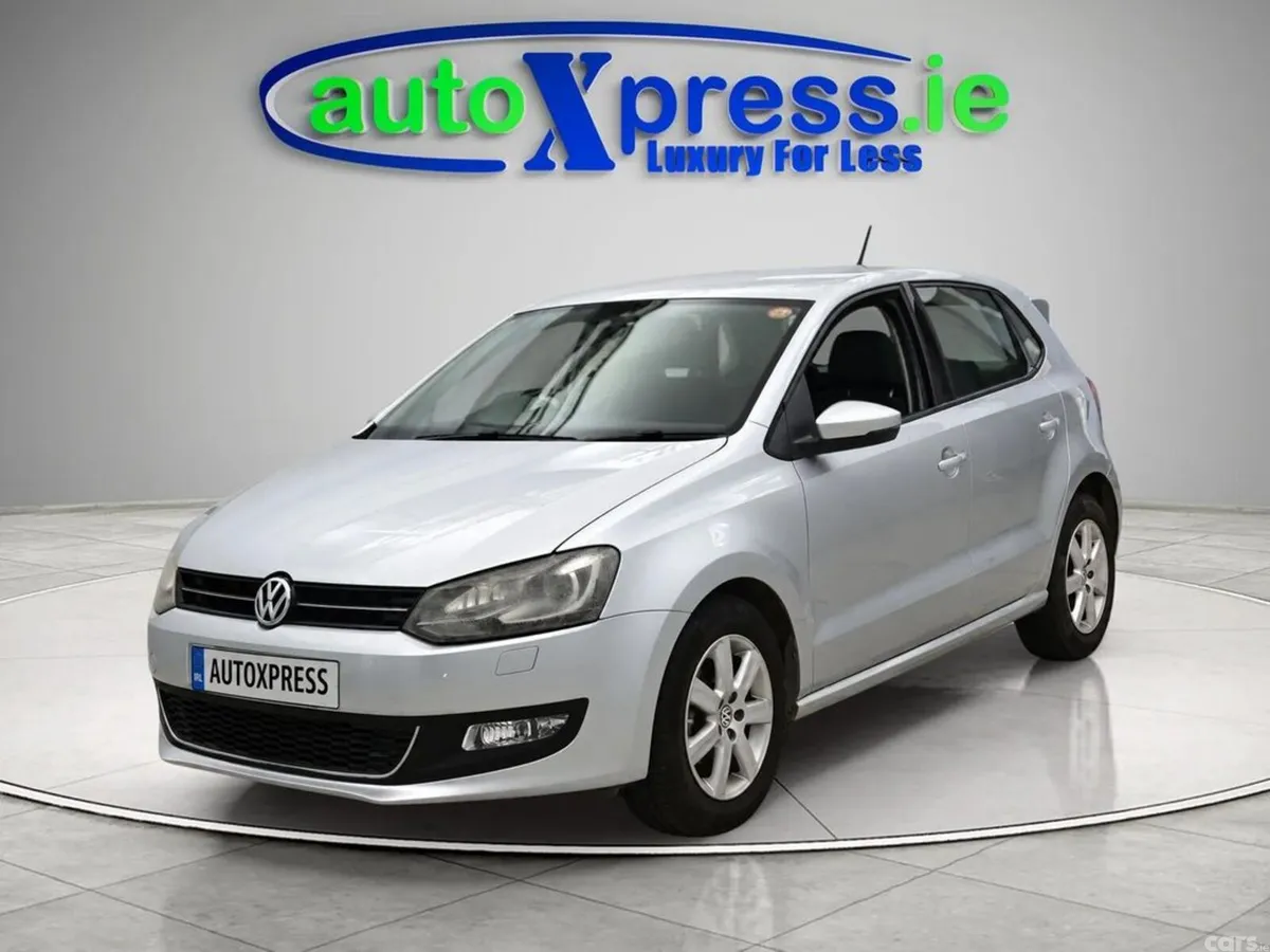 Volkswagen Polo Hatchback, Petrol, 2014, Silver