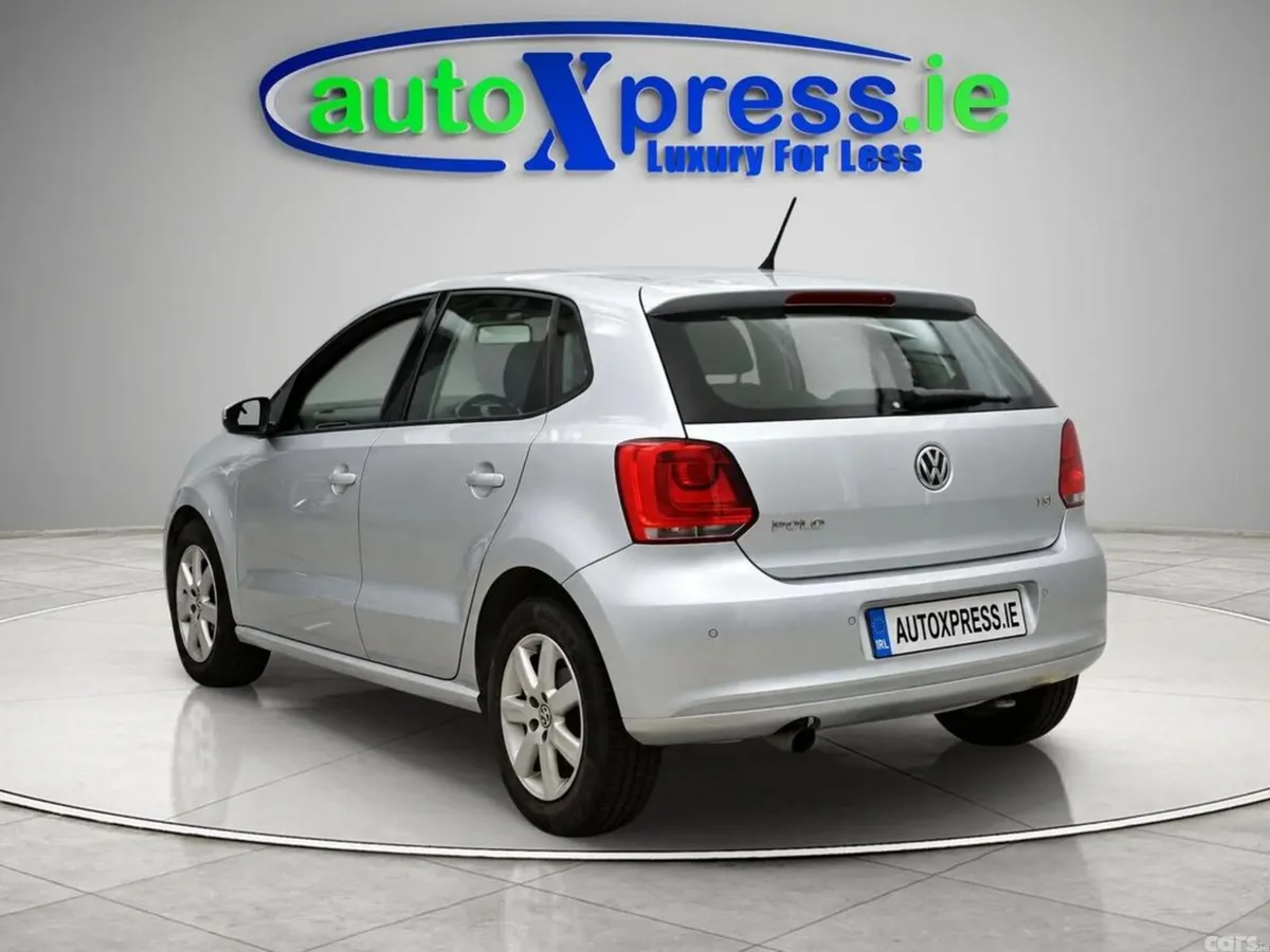 Volkswagen Polo Hatchback, Petrol, 2014, Silver
