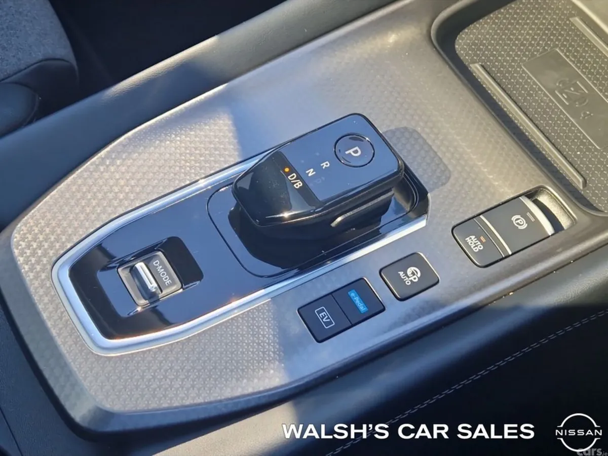 Nissan Qashqai SUV, Petrol Hybrid, 2026, Black
