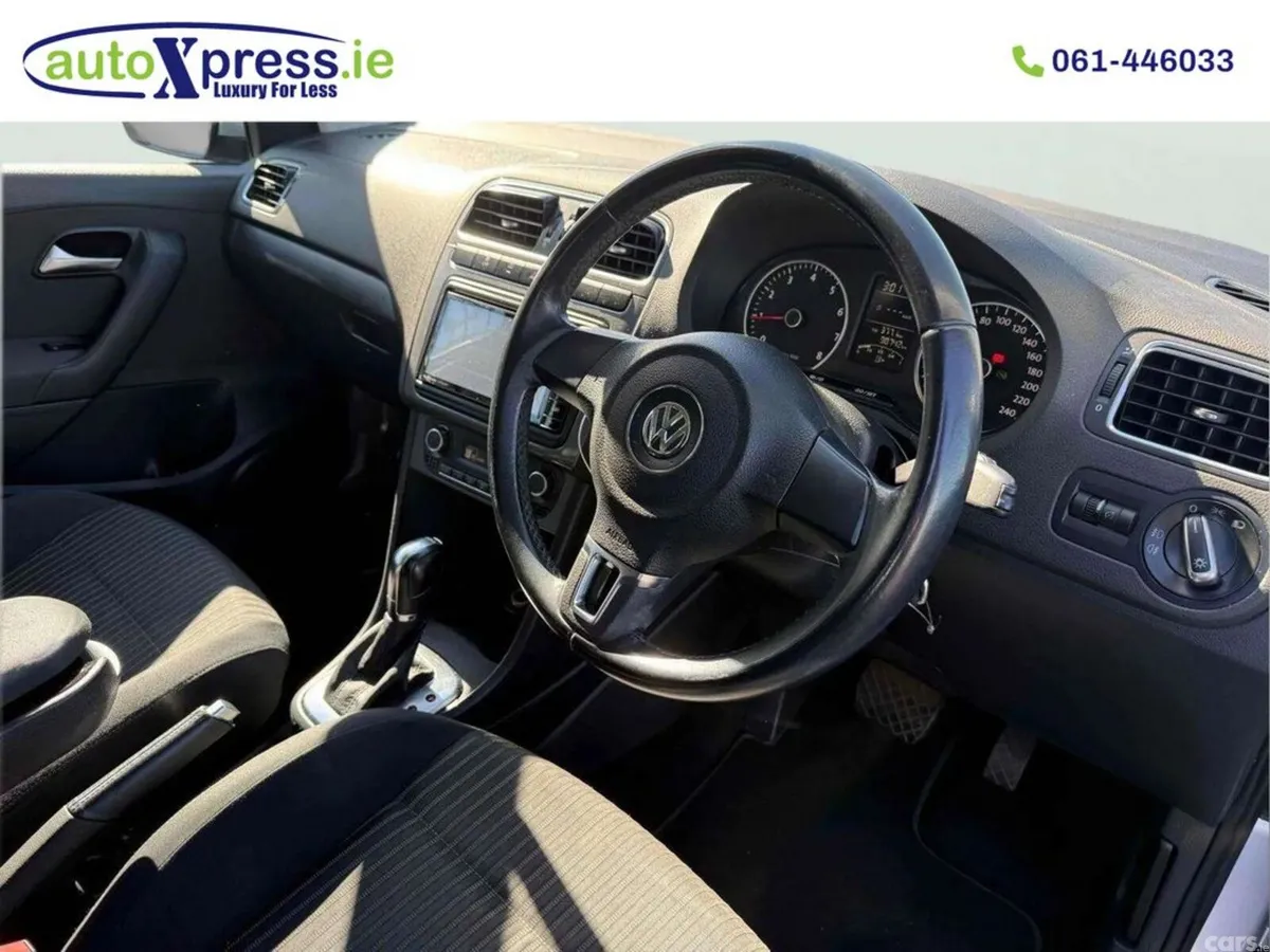Volkswagen Polo Hatchback, Petrol, 2014, Silver
