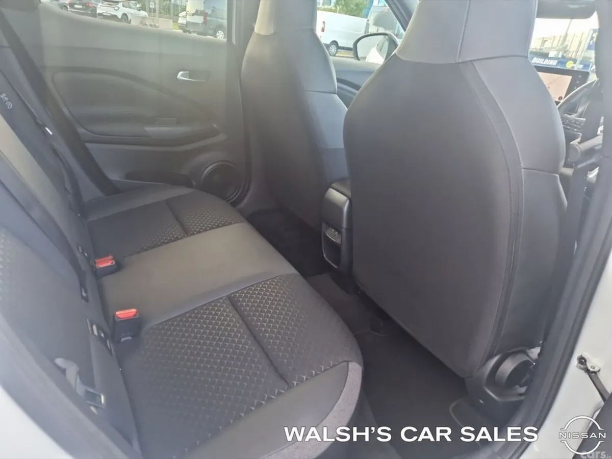 Nissan Juke Hatchback, Petrol Hybrid, 2025, White