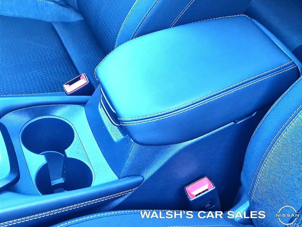 Nissan Qashqai SUV, Petrol, 2023, Blue