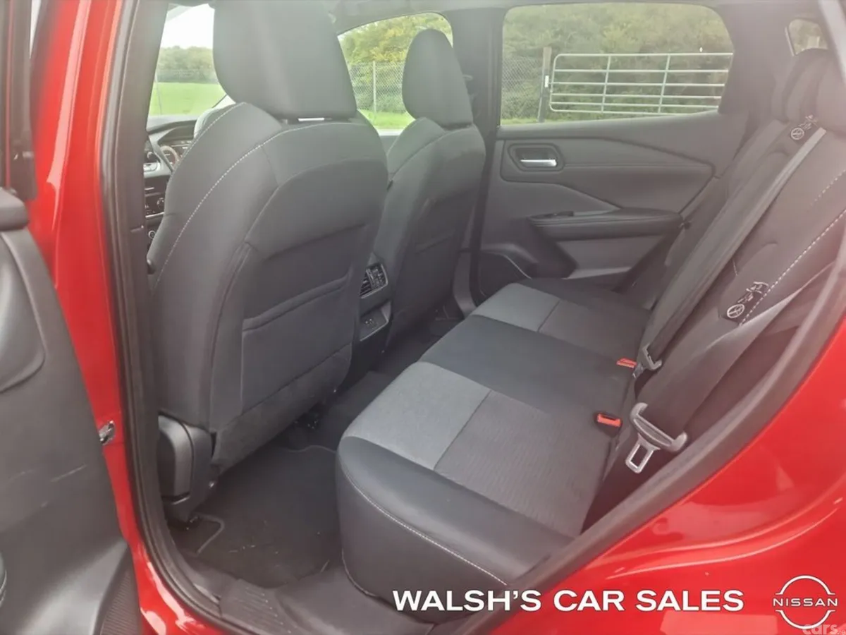 Nissan Qashqai SUV, Petrol, 2022, Red