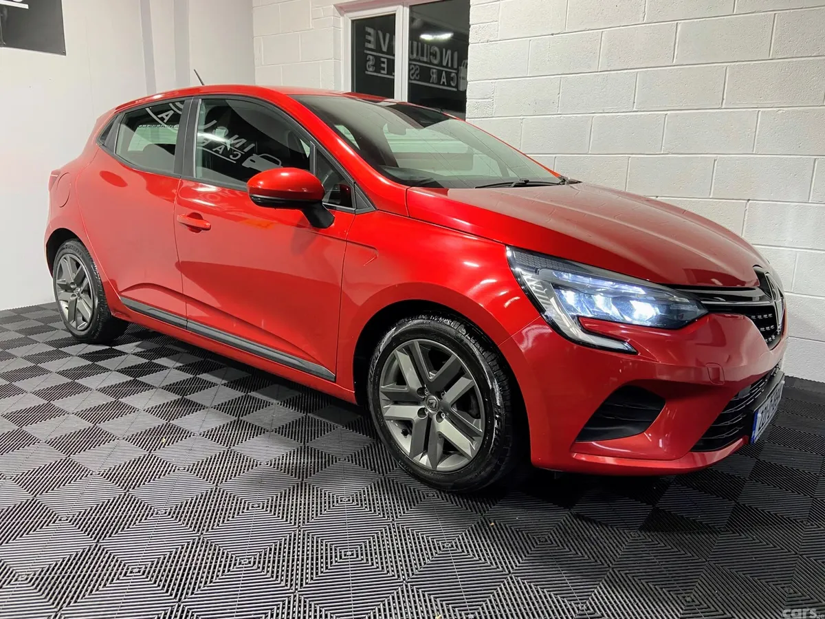 Renault Clio Hatchback, Petrol, 2022, Red