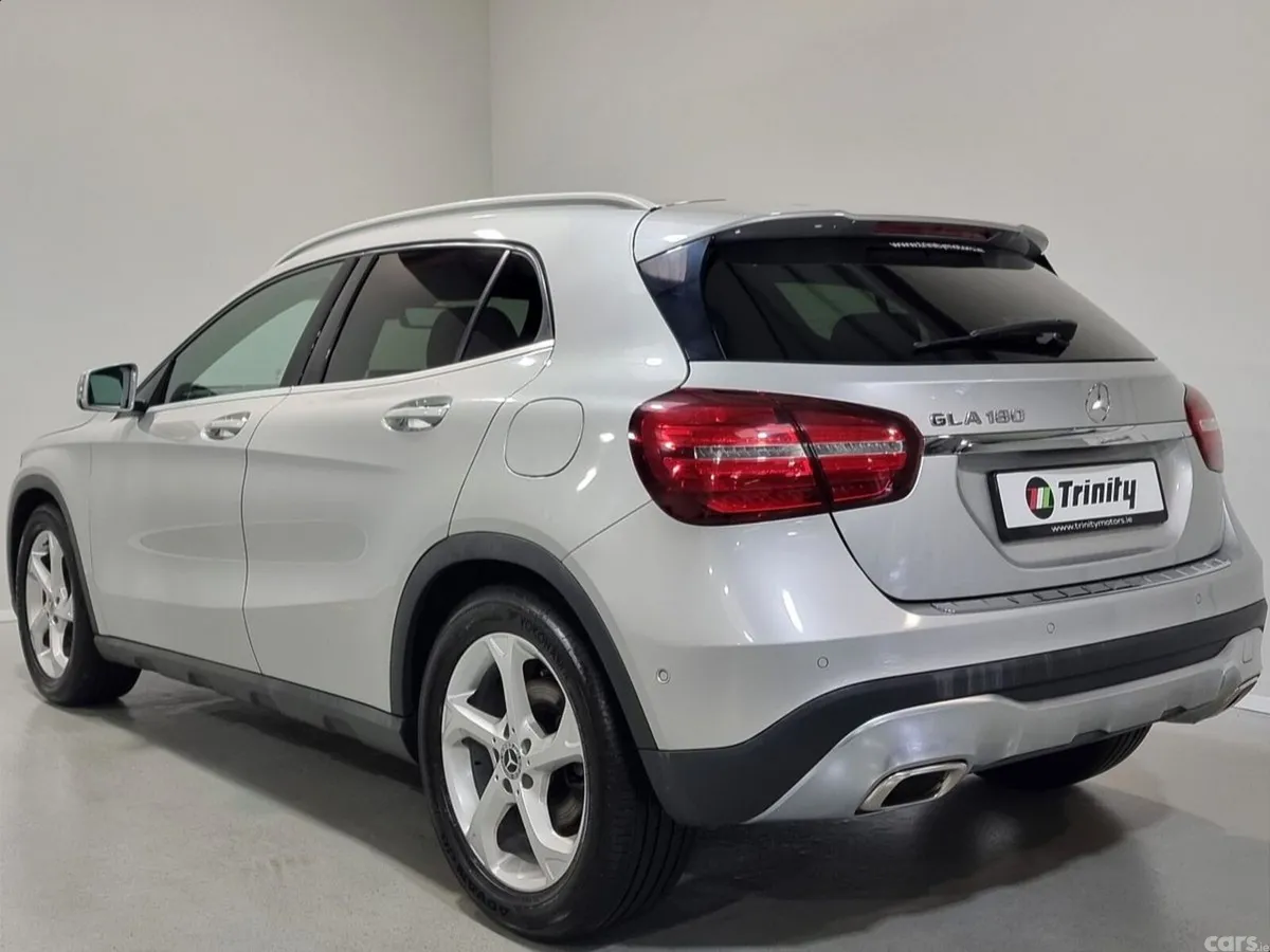 Mercedes-Benz GLA SUV, Petrol, 2018, Silver
