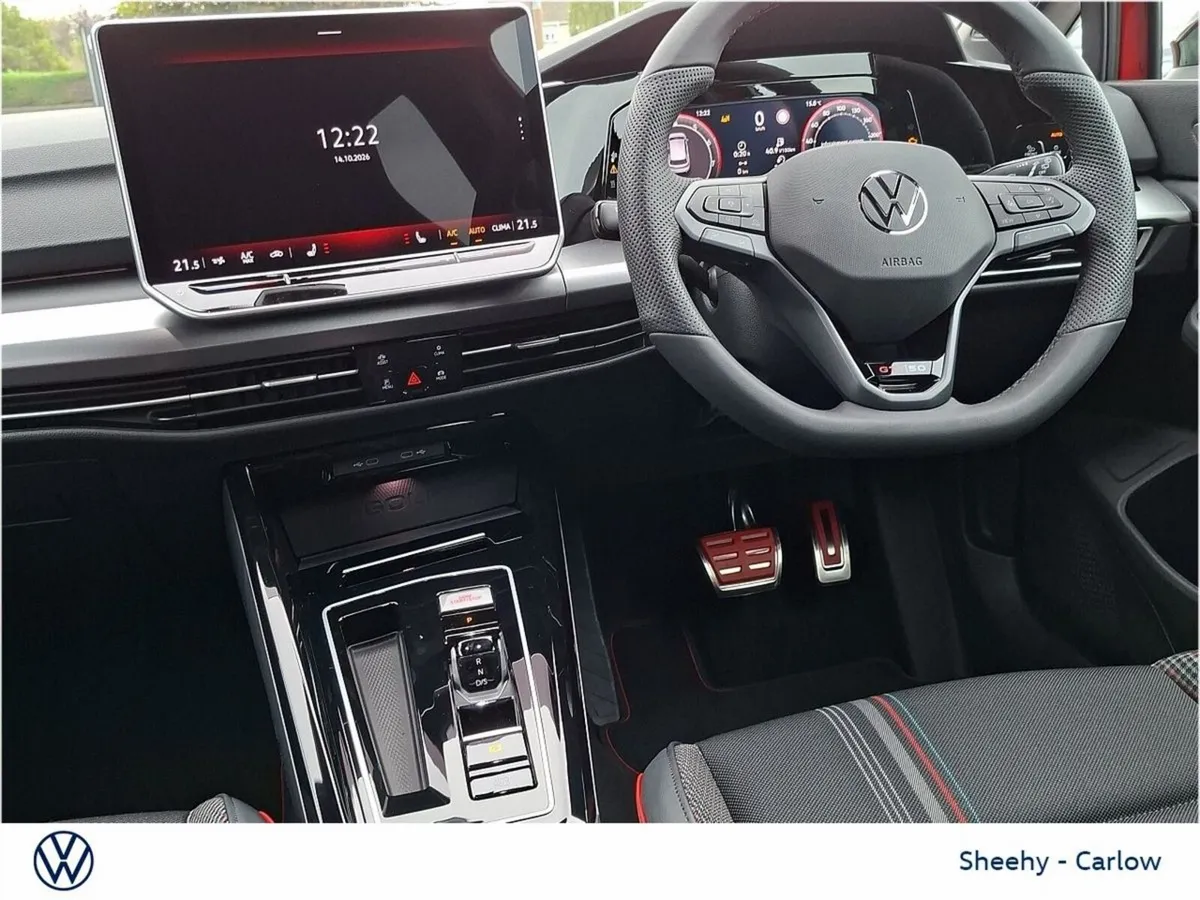 Volkswagen Golf Hatchback, Petrol, 2027, Red