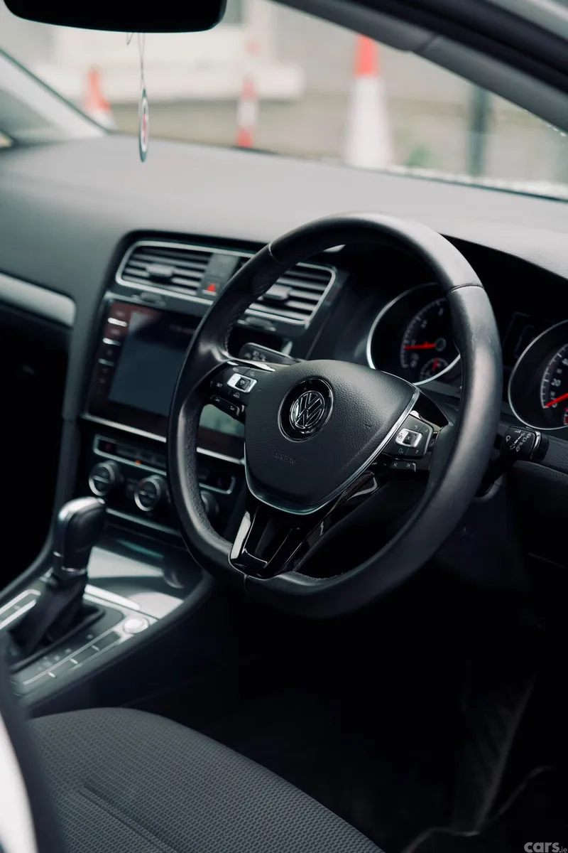 Volkswagen Golf Hatchback, Petrol, 2018, White