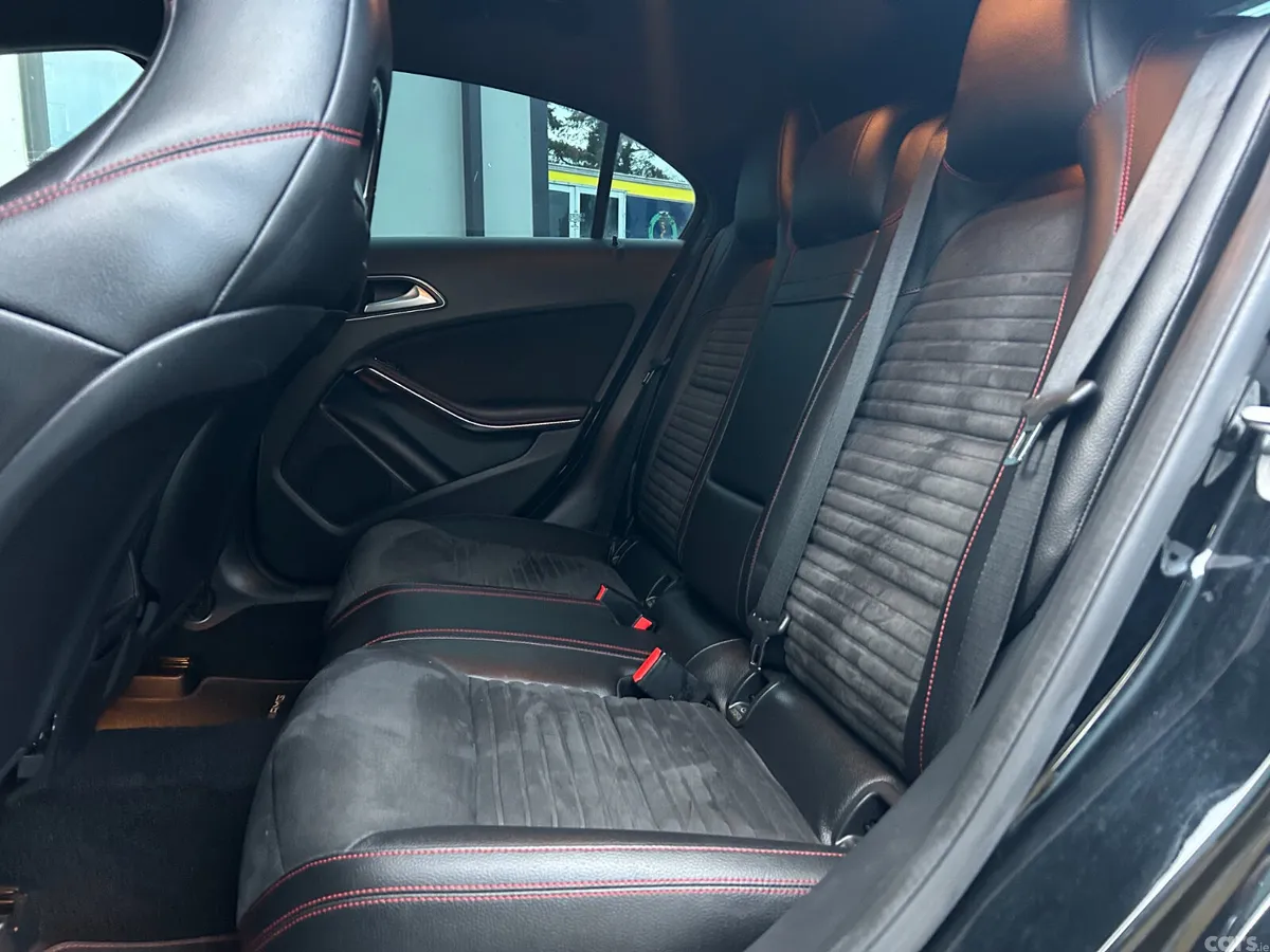 Mercedes-Benz A-Class Hatchback, Petrol, 2014, Black