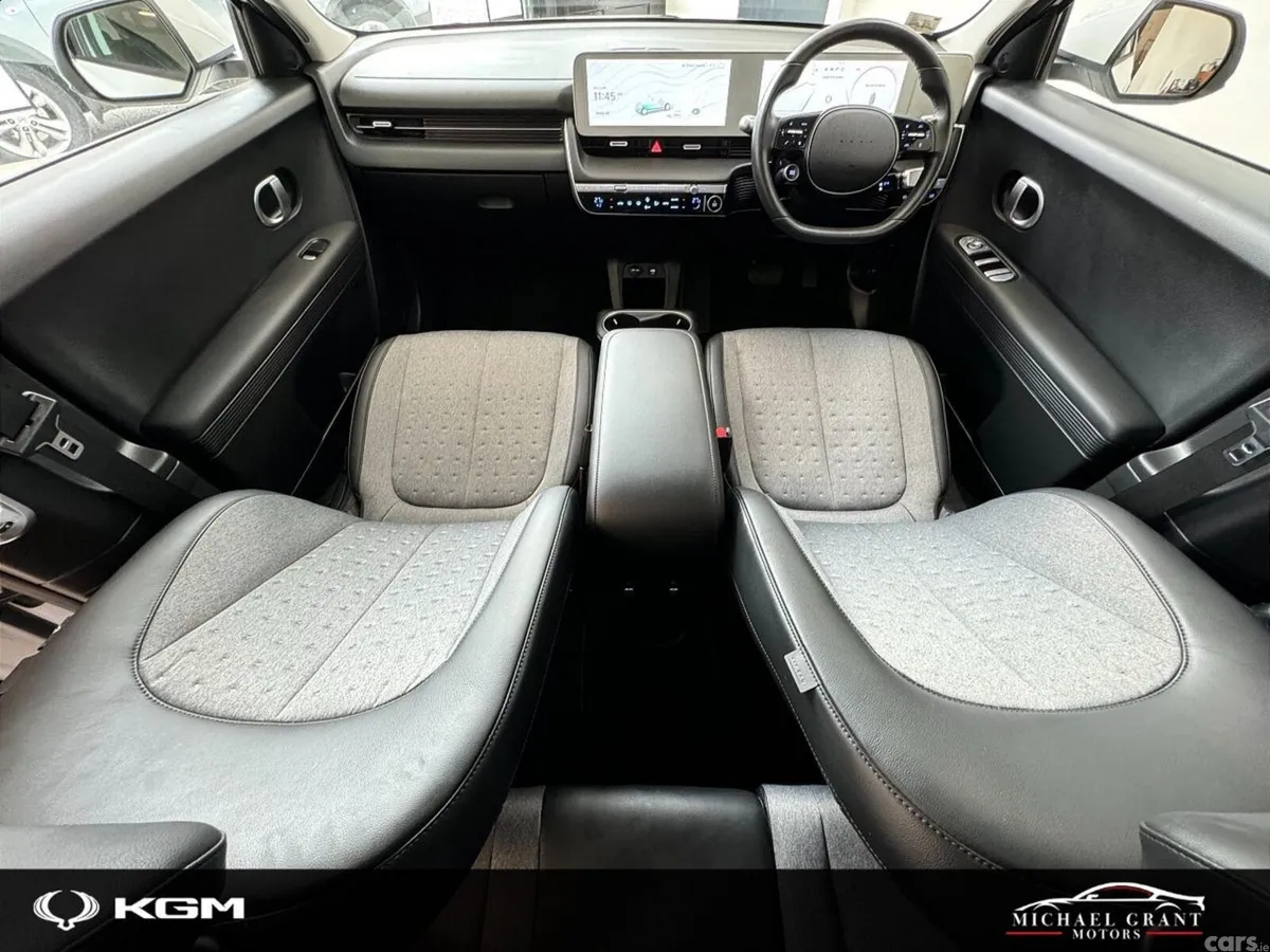 Hyundai IONIQ 5 MPV, Electric, 2023, White