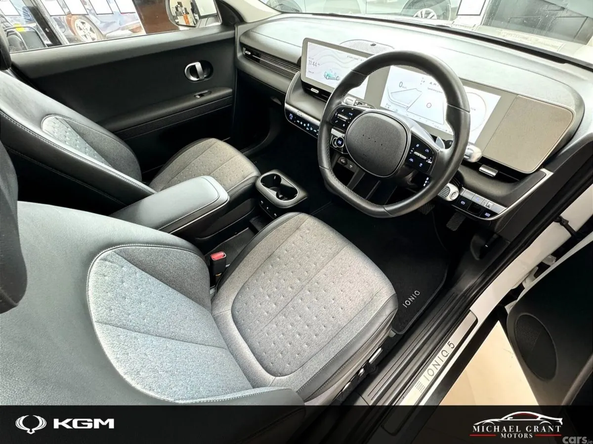 Hyundai IONIQ 5 MPV, Electric, 2023, White
