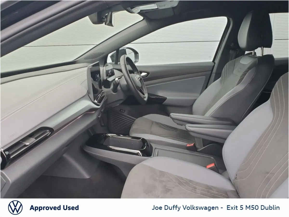 Volkswagen ID.4 SUV, Electric, 2025, Black
