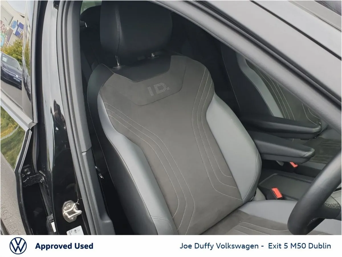Volkswagen ID.4 SUV, Electric, 2025, Black