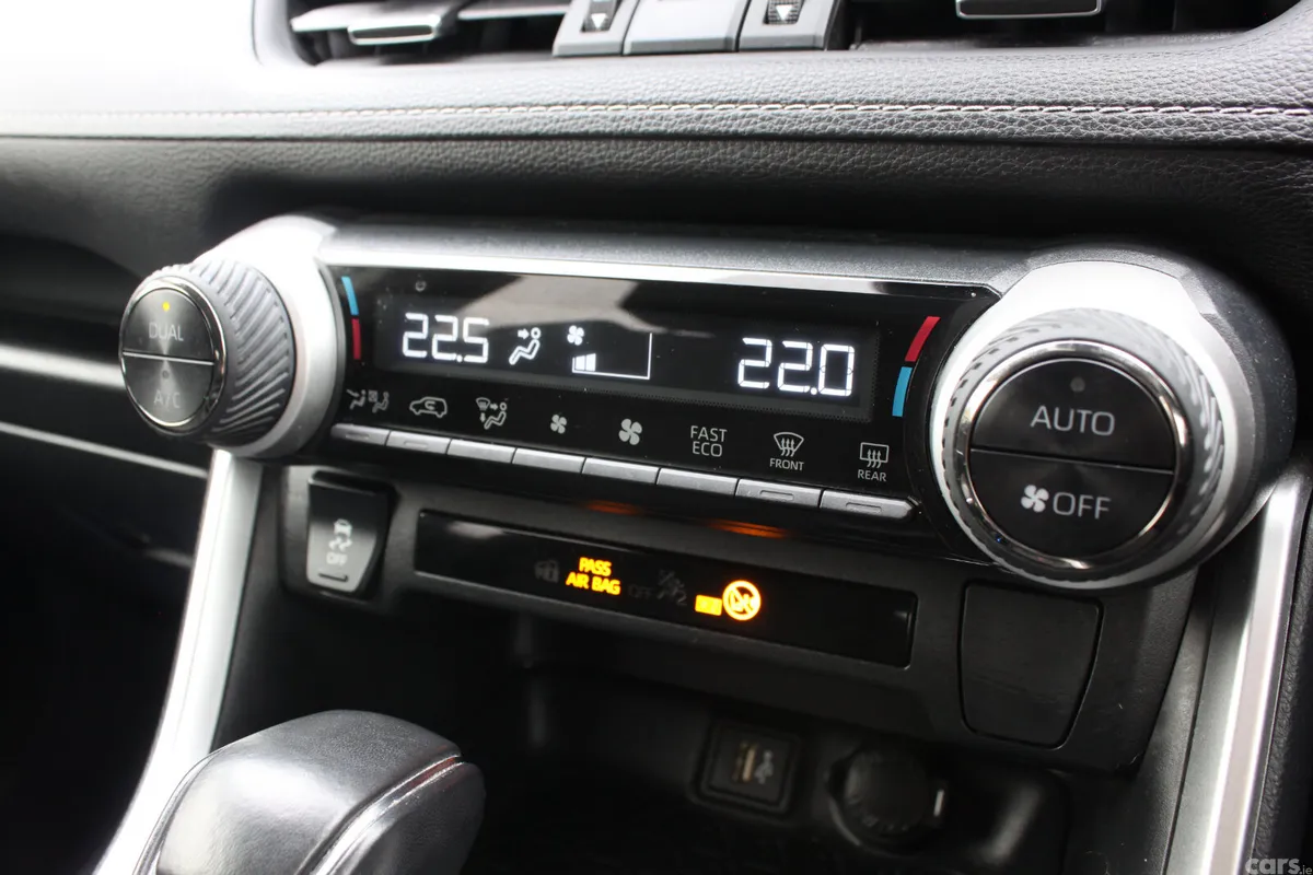 Toyota RAV4 SUV, Petrol Hybrid, 2023, Silver