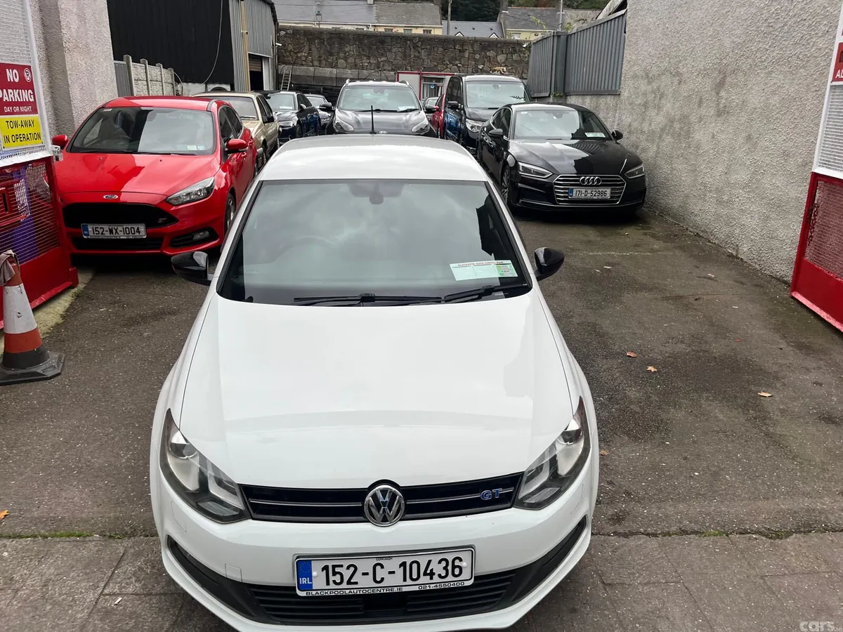 Volkswagen Polo Hatchback, Petrol, 2015, White