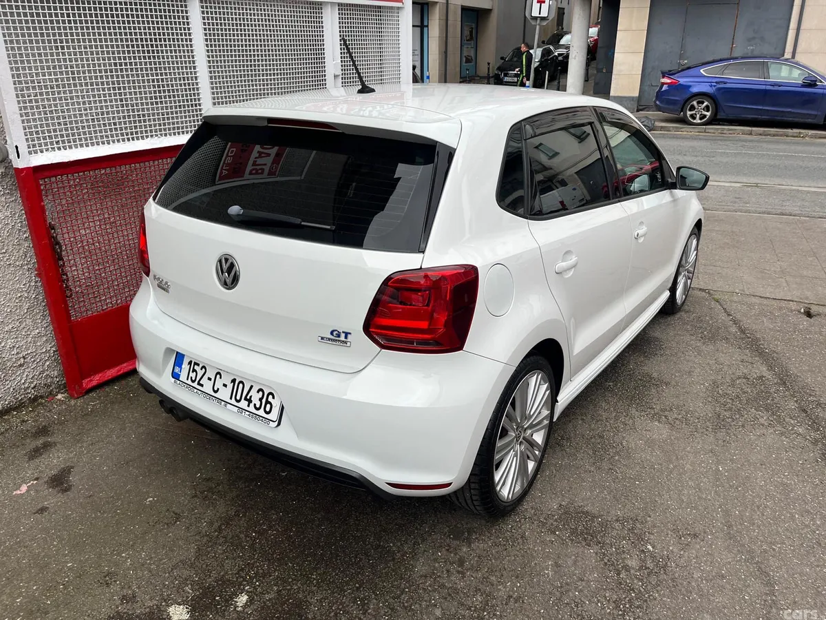 Volkswagen Polo Hatchback, Petrol, 2015, White