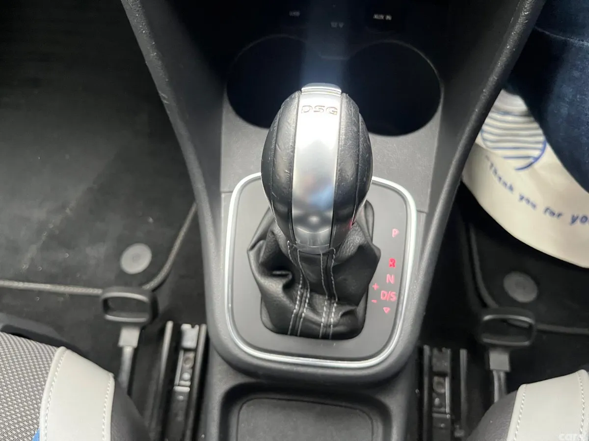 Volkswagen Polo Hatchback, Petrol, 2015, White