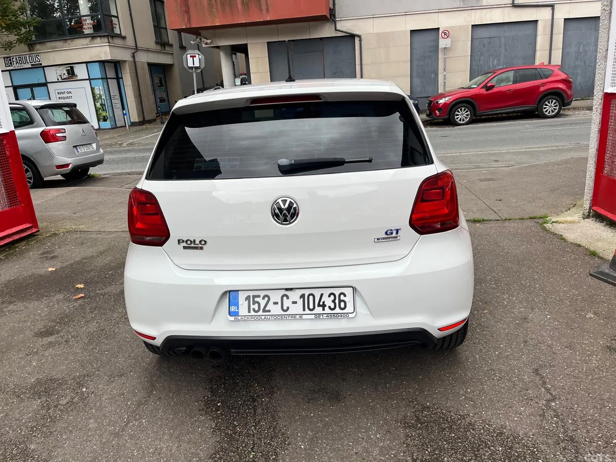 Volkswagen Polo Hatchback, Petrol, 2015, White